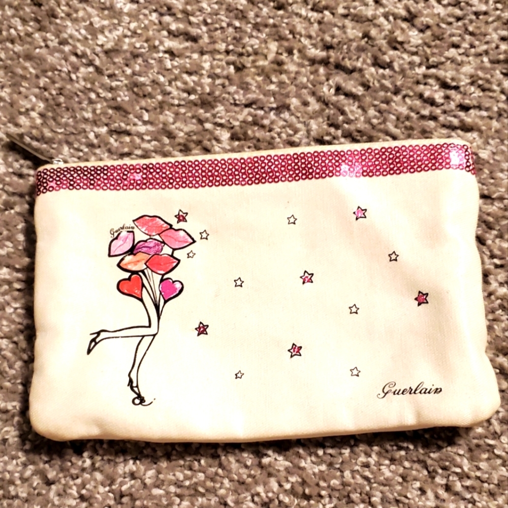 4/$30 🛍 GUC GUERLAIN 👝 pouch